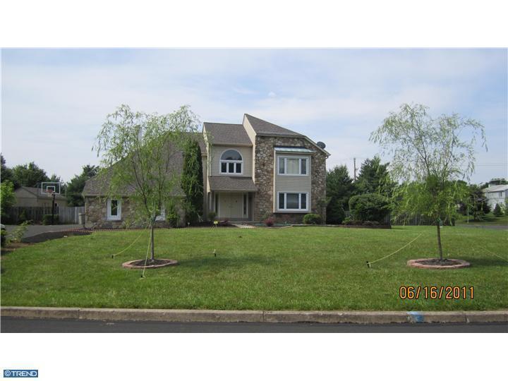 4 Meer Dr, Holland, PA photo