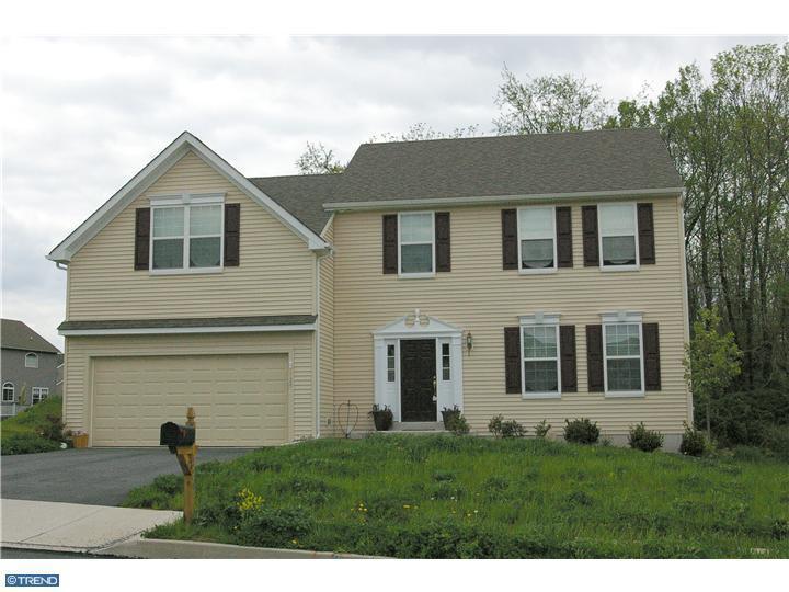  11 Coulter Dr, Glenmoore, PA photo