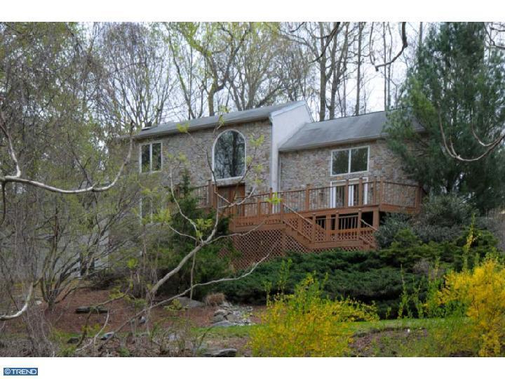  1345 Hollow Cove Rd, Narberth, PA photo