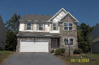  79 Edgewater Dr, Middletown, PA photo