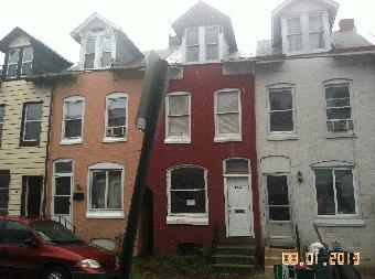  924 Moss St, Reading, PA photo