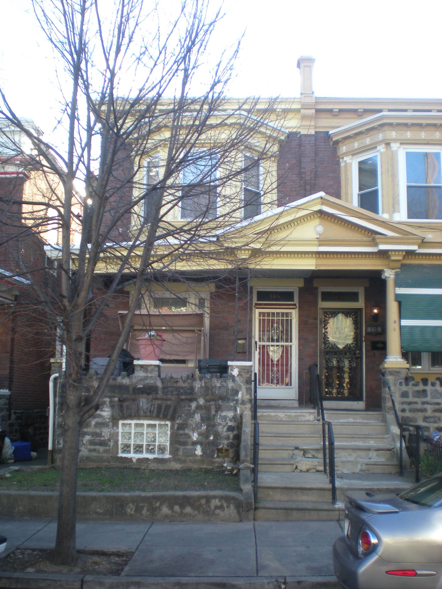  114 W Wyneva St, Philadelphia, PA photo