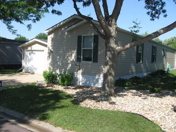  909 S Ruby Place, Sioux Falls, SD photo