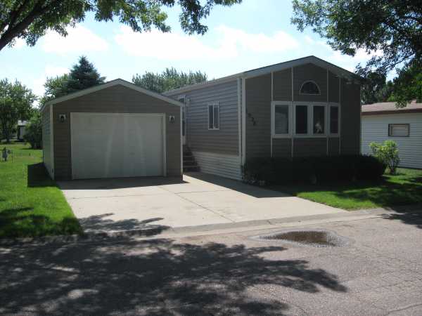 1028 Liberty Place, Sioux Falls, SD photo