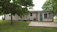  1312 Bridle Dr, Mitchell, SD 5732383