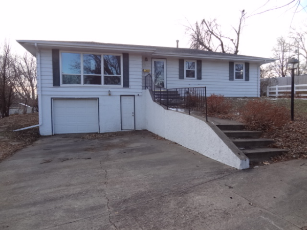  2509 S Van Eps Ave, Sioux Falls, SD photo