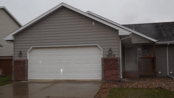  1608 S Campbell Trl, Sioux Falls, SD photo