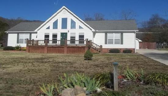  270 Misty Meadow Drive, South Pittsburg, TN photo
