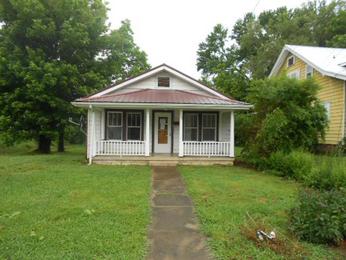  308 S Lake St, Greeneville, TN photo