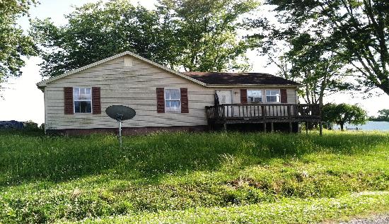  866 Magness Road, Smithville, TN photo