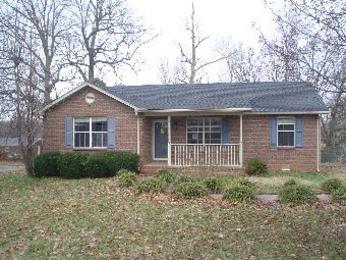  2516 Hickory Dr, Springfield, TN photo