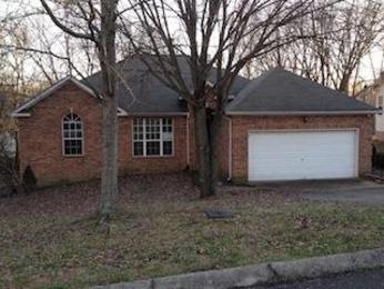  612 Oak Forest Ln, Antioch, TN photo