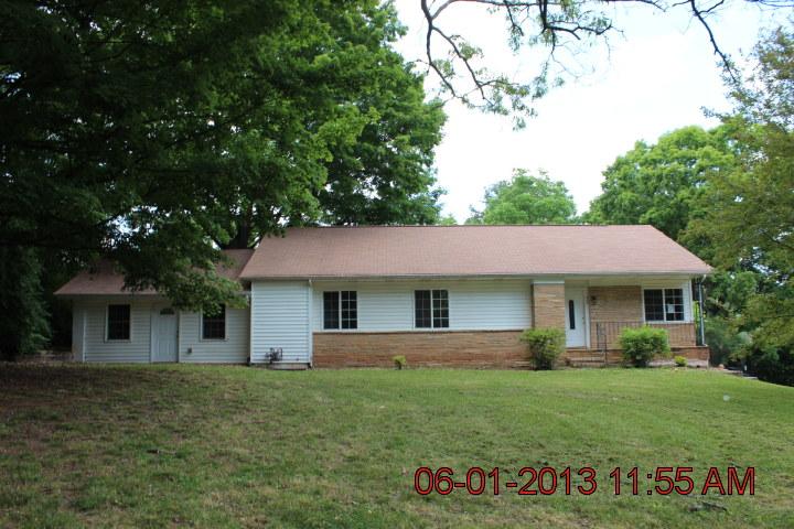  910 Tennessee Avenue, Athens, TN photo