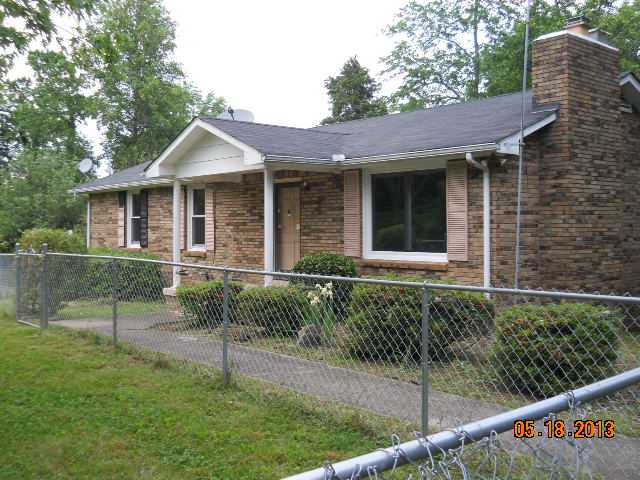  1099 Fred Gibbs Rd, White Bluff, Tennessee  photo