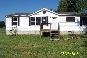  733 Old Tellico Hwy N, Madisonville, TN photo