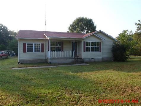  104 S Lincoln Rd, Fayetteville, TN photo