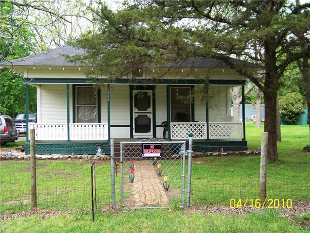  226 S 3rd St, Normangee, TX photo