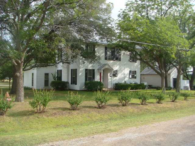  301 W Salty St, Thorndale, TX photo