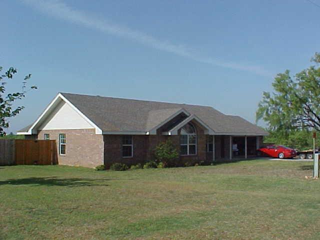  1105 Woodland Dr, Clyde, TX photo