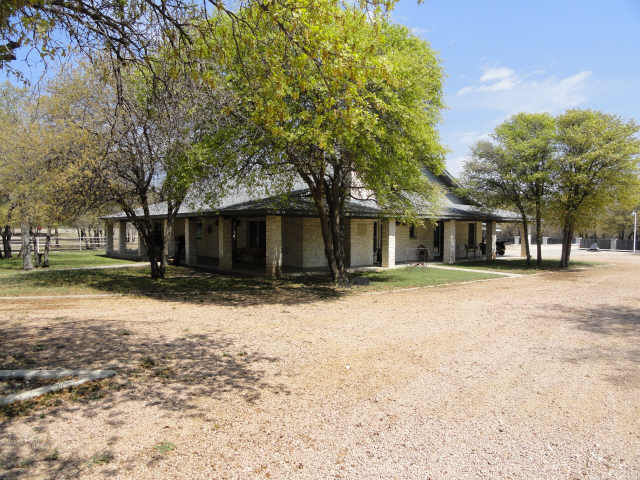  3860 County Road 275, Clyde, TX photo