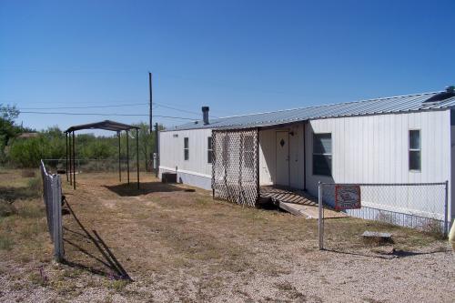  111 SNOW DR, Fritch, TX photo