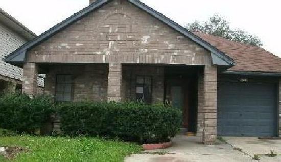  4723 Woodford Street, Baytown, TX photo