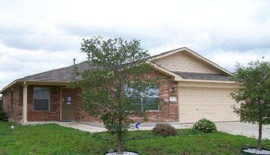  331 Outfitter Drive, Bastrop, TX photo
