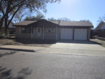  1207 S Ike Ave, Monahans, TX photo