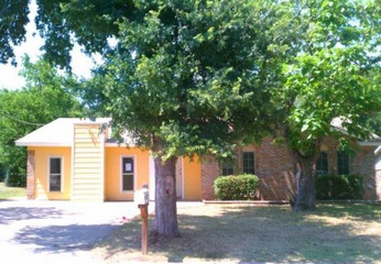  1722 Armstead Drive, Grand Prairie, TX photo