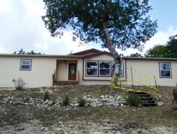  210 Twombly Dr South, Kerrville, TX photo