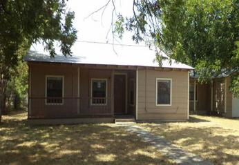  508 Poindexter Ave, Cleburne, TX photo