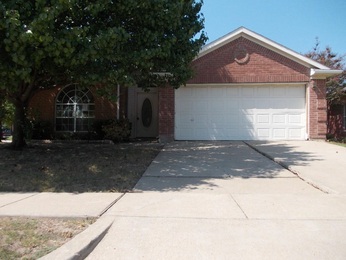  6724 Flamewood Drive, Arlington, TX photo