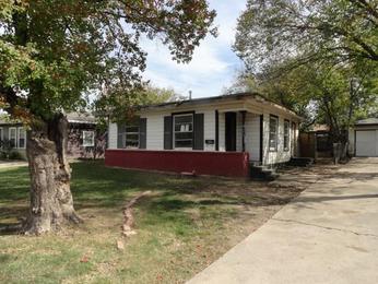  920 E Beddell St, Fort Worth, TX photo
