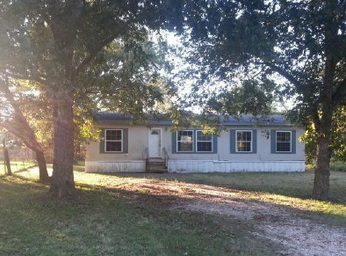  139 8th St North, Blessing, TX photo