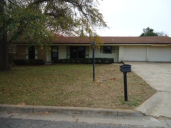  511 Colonial Dr, Athens, TX photo