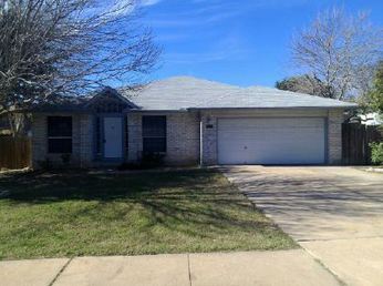 602 South 4th St, Pflugerville, TX photo