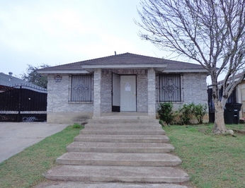  108 Prada Machin Dr, Laredo, TX photo