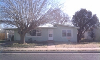  1006 NW 4th St, Andrews, TX photo