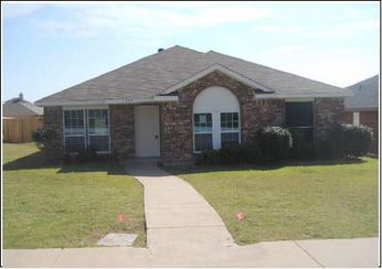  1314 Donlee Road, Lancaster, TX photo