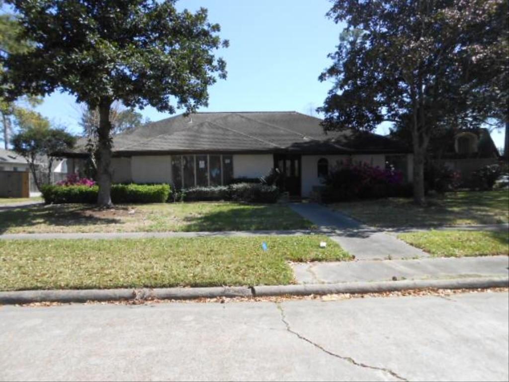  2419 Green Tee Dr, Pearland, TX photo