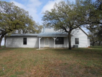  584 Theater Rd, Bowie, TX photo
