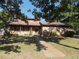  1203 Peggy Ln, Kennedale, TX photo