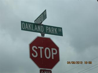 25 Oakland Park Dr, Manvel, TX photo