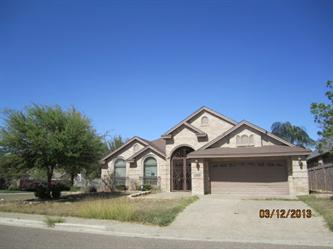  2002 Manzanares Dr, Laredo, TX photo