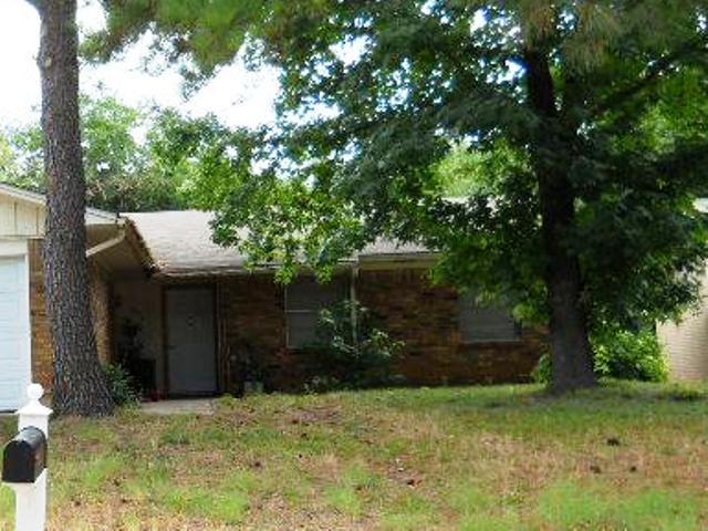  2011 Westwood Drive, Denton, TX photo