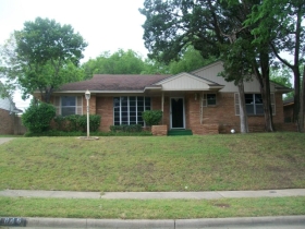  846 Oak Forest Dr, Dallas, TX photo