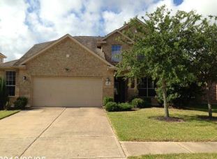  12812 Winter Spring Dr, Pearland, TX photo