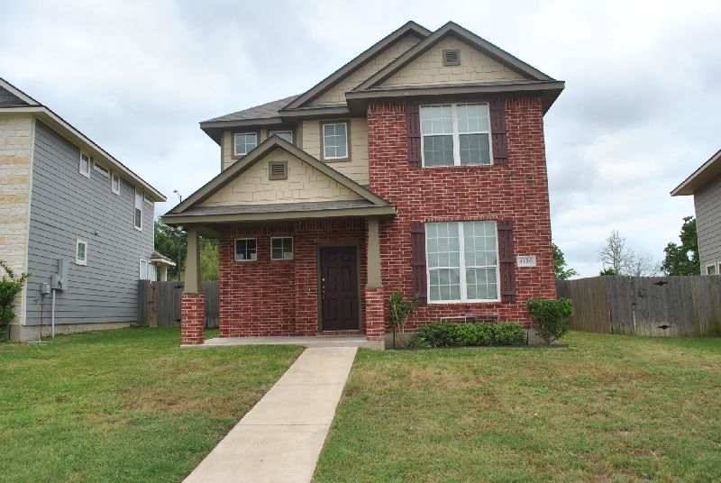  4130 Mcfarland Dr, College Station, Texas  photo