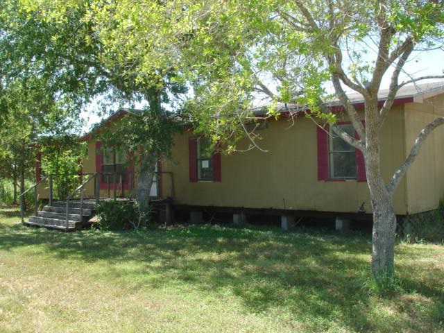  1362 W County Road 303, Orange Grove, TX photo