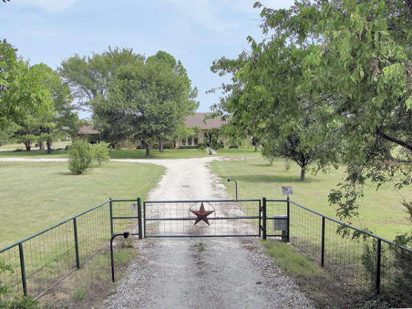  4670 County Road 3133, Lone Oak, TX photo